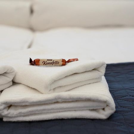 King'S Comfort - Superb Modern Style Apartment At Gozsdu Garden Budapest Exteriör bild