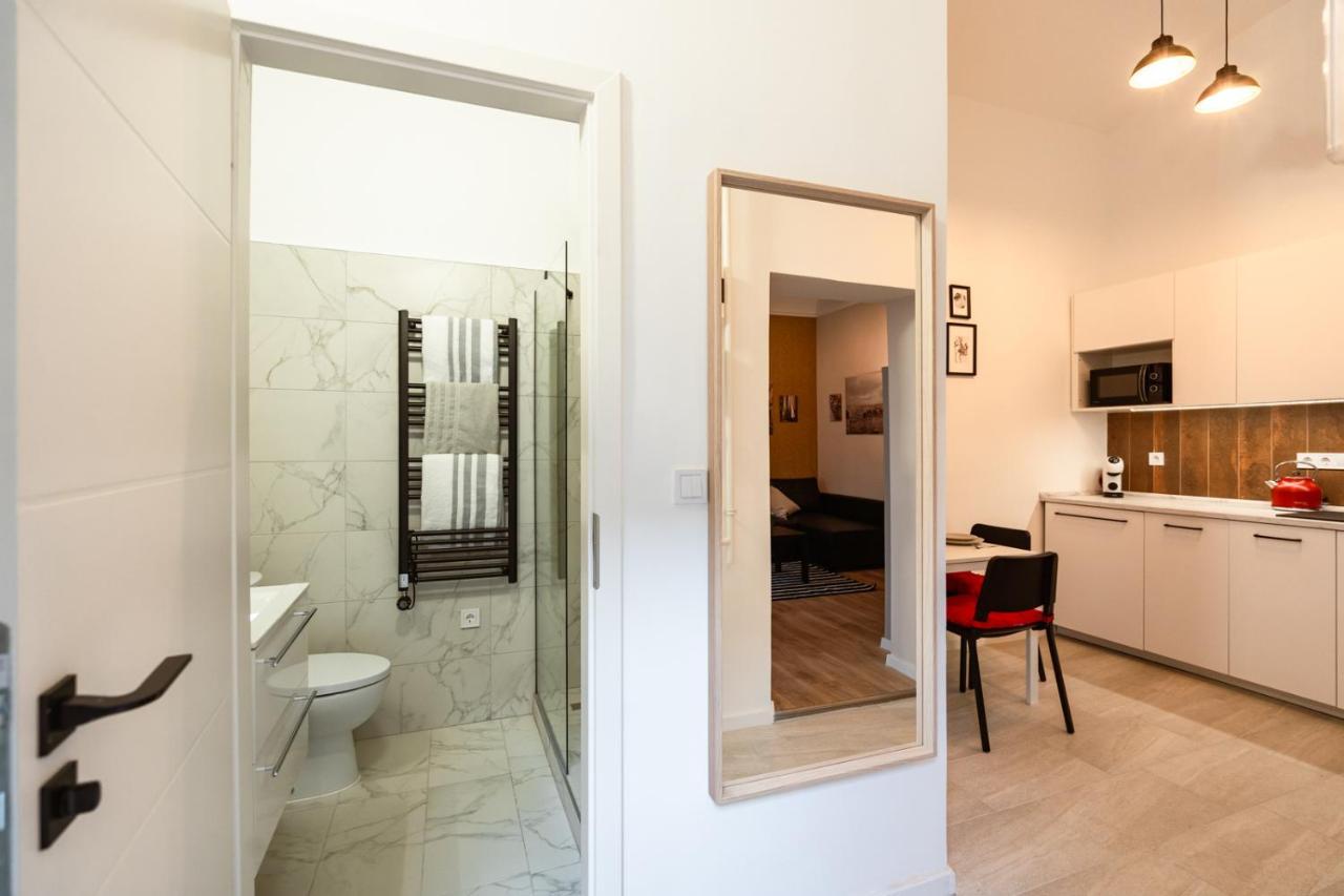 King'S Comfort - Superb Modern Style Apartment At Gozsdu Garden Budapest Exteriör bild